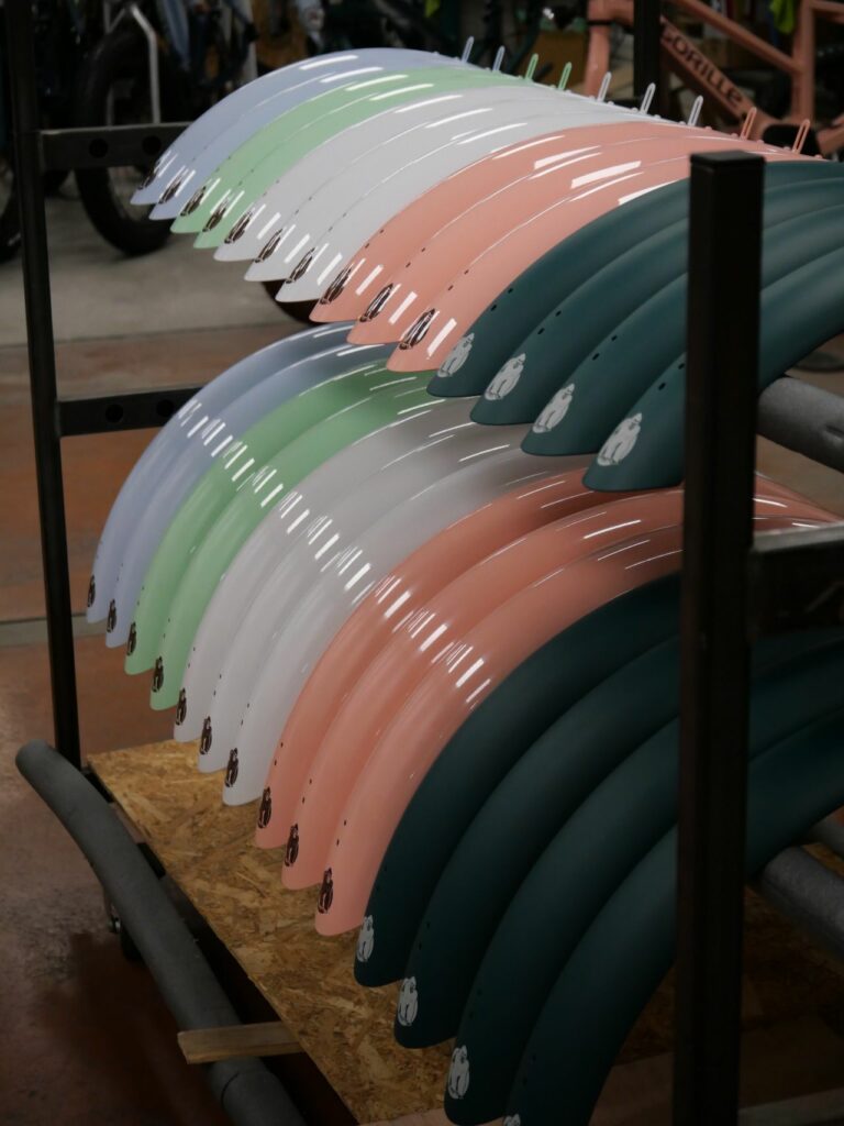 Rangée de garde boue colorés pour les vélos fat bike Gorille